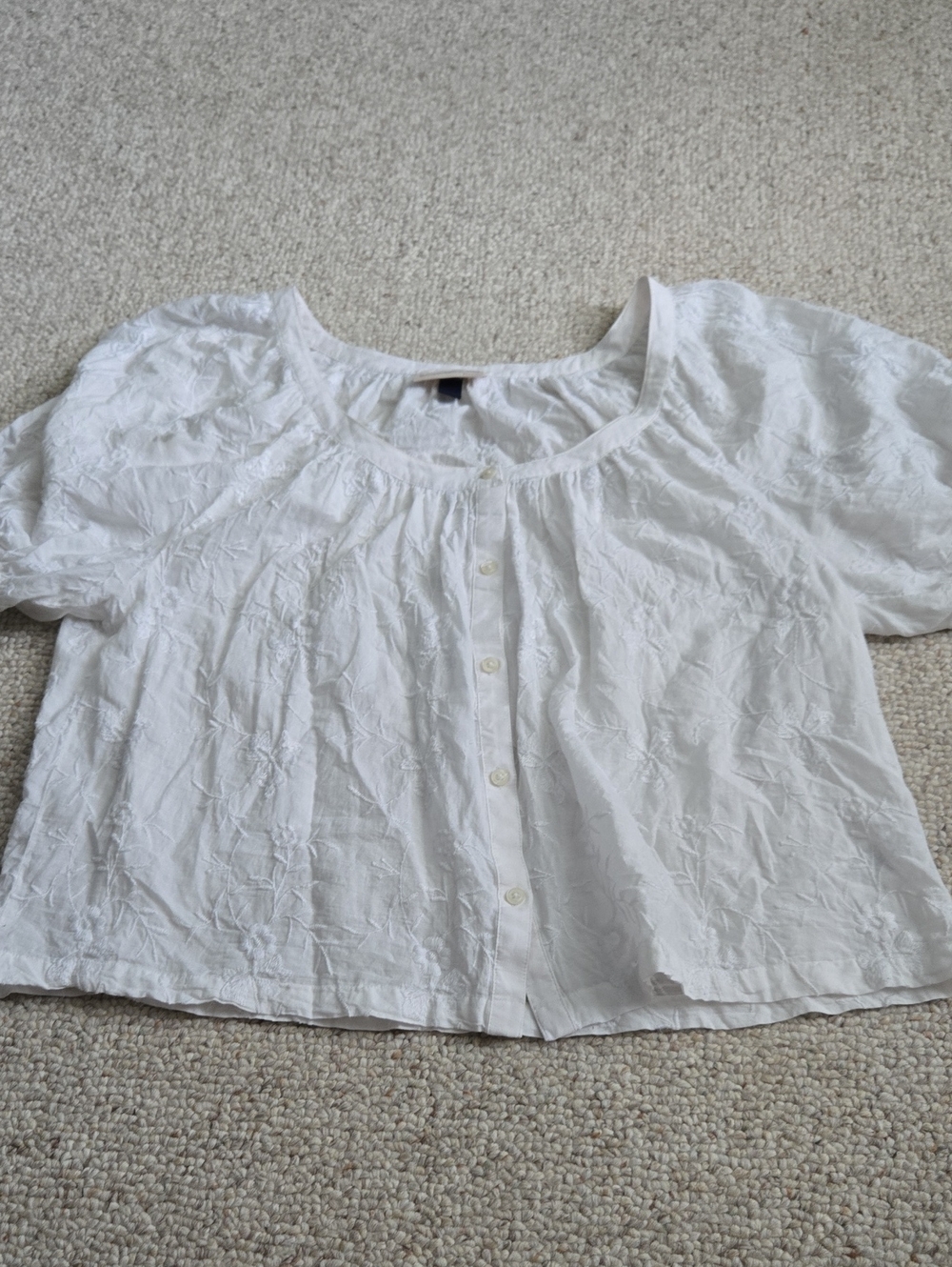 Universal Thread White Short Sleeve Blouse Size Medium